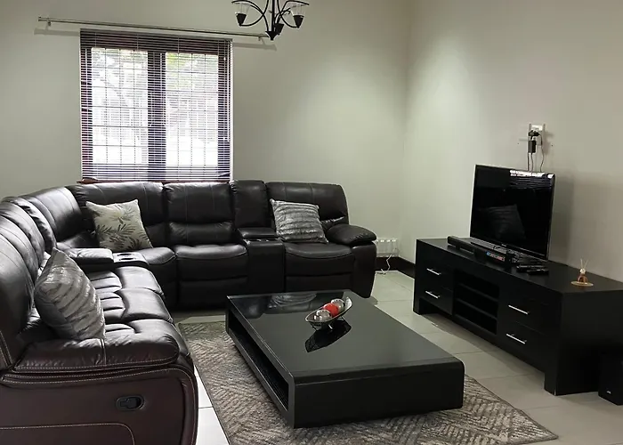 Peaceful Home In Richmond Hill
