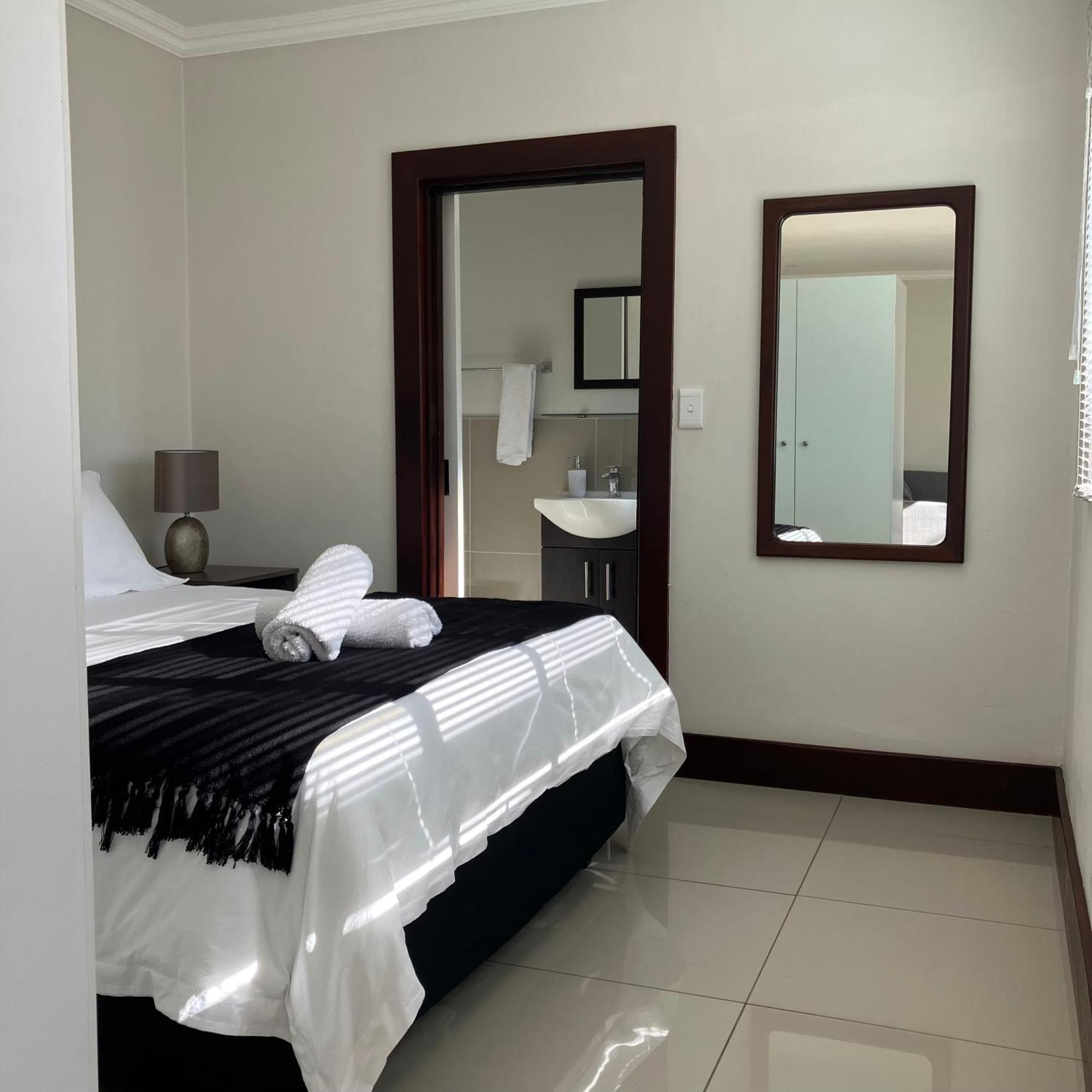 Peaceful In Richmond Hill Holiday home